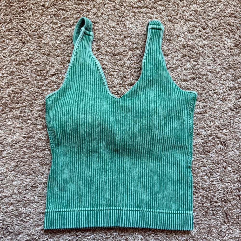 NWOT Zenana Brami Crop Top Tank S/M